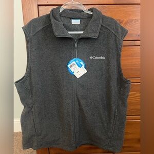 Columbia men’s NWT XL gray fleece vest